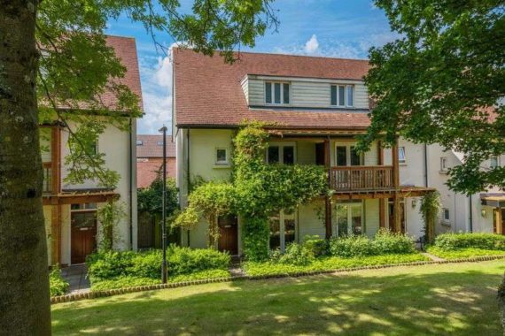 3&nbsp;Bedroom&nbsp;Semi-Detac...